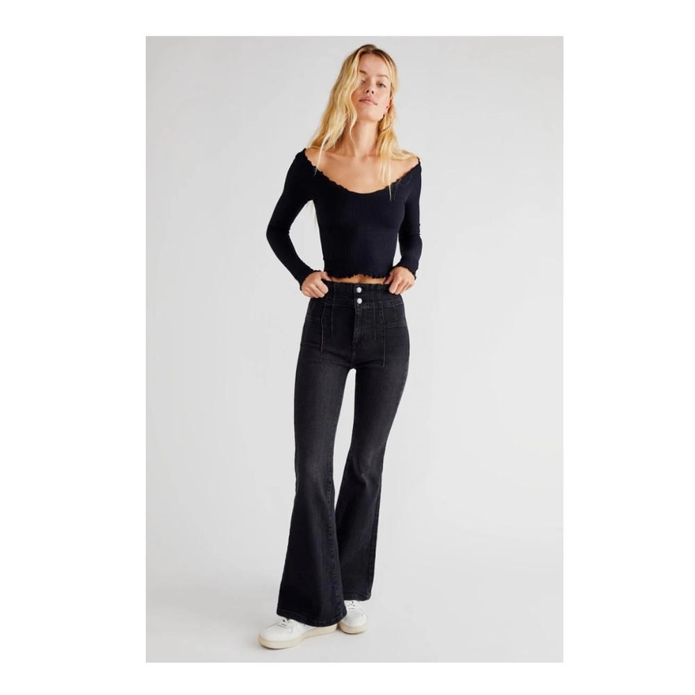 FREE PEOPLE Jayde Flare Jeans in Onyx